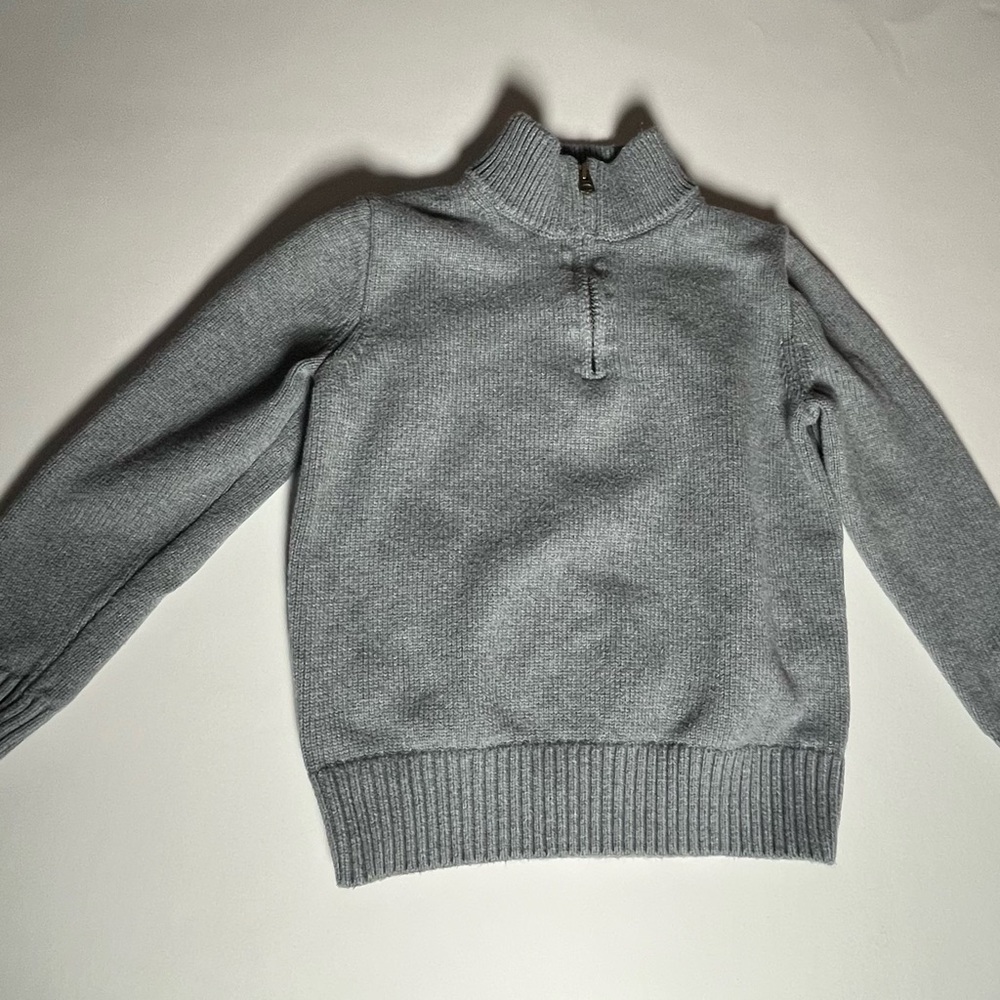 Boys gray quarter zip sweater from crewcuts.  Size 4-5.  In good condition.
